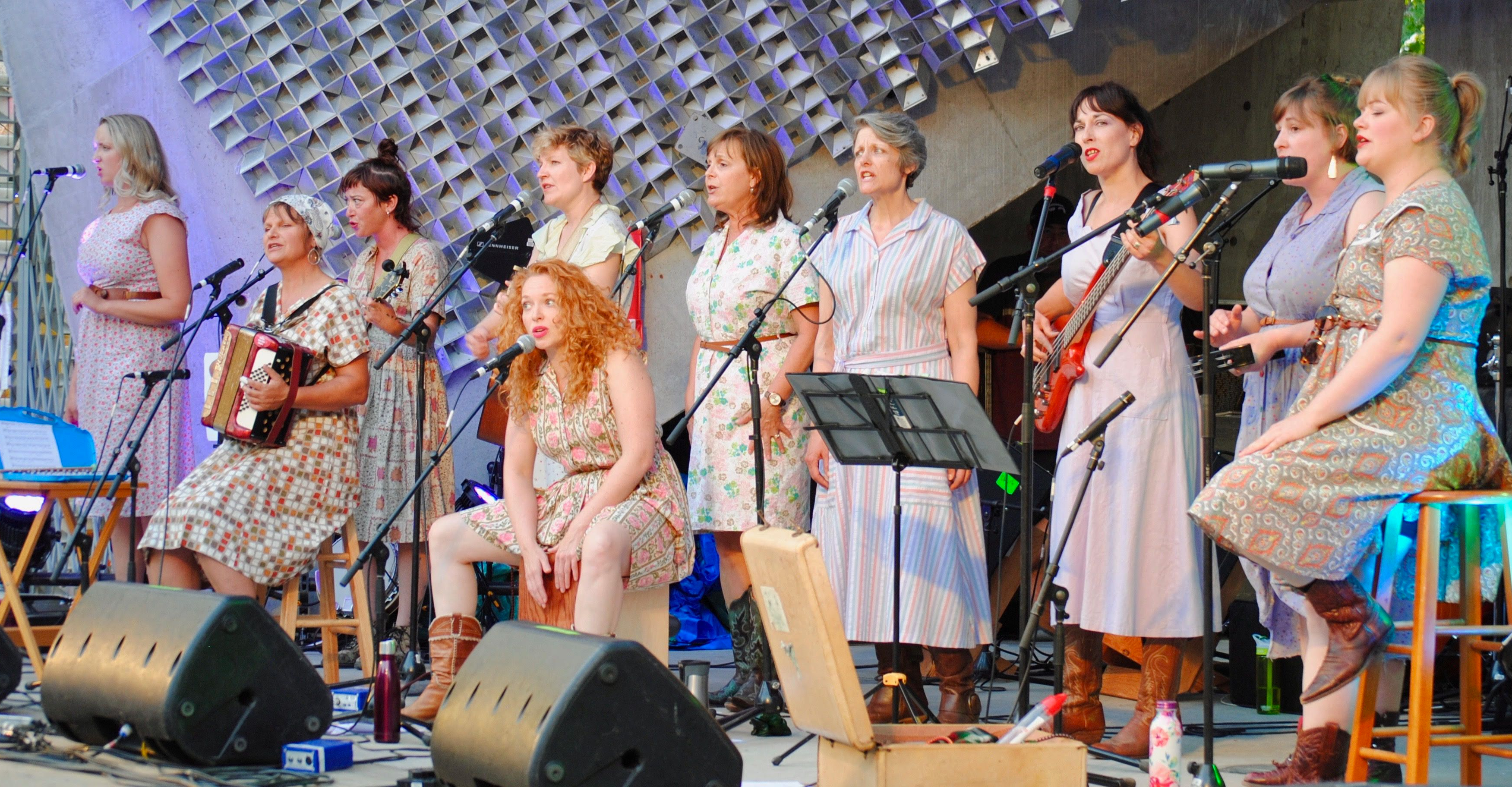 The Fu Fu Chi Chi Choir @ Winnipeg Fringe Cube